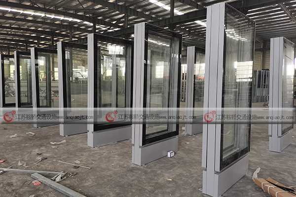 <strong>公交候車亭工廠哪家好？公交候車亭推薦</strong>