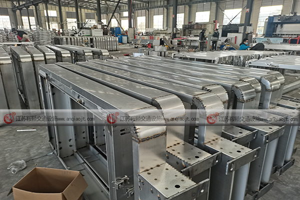 <strong>候車亭設計重點要素，這幾個應優(yōu)先考慮</strong>