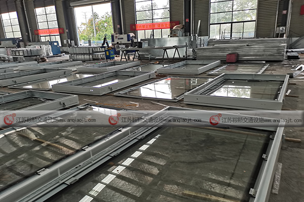 公交候車亭報價，候車亭可以定制生產嗎？