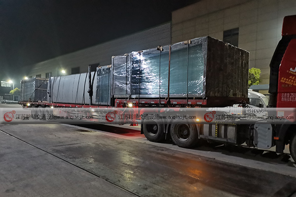 <strong>廣東深圳公交站臺(tái)候車亭裝車發(fā)貨</strong>