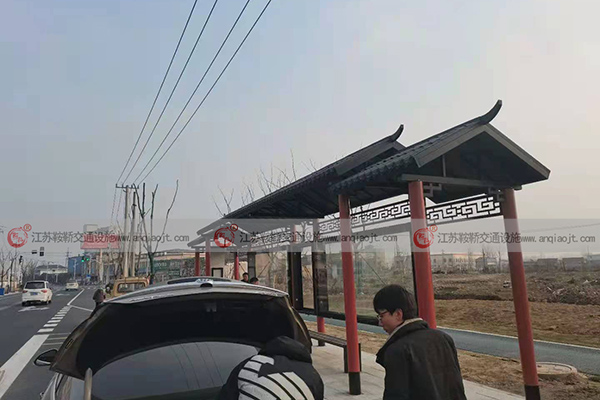 不同類型候車亭站牌廣告的選擇技巧