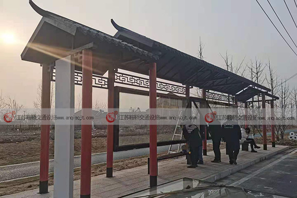 <strong>候車(chē)亭燈箱廠家這么多，什么樣的廠家才是好廠家呢？</strong>