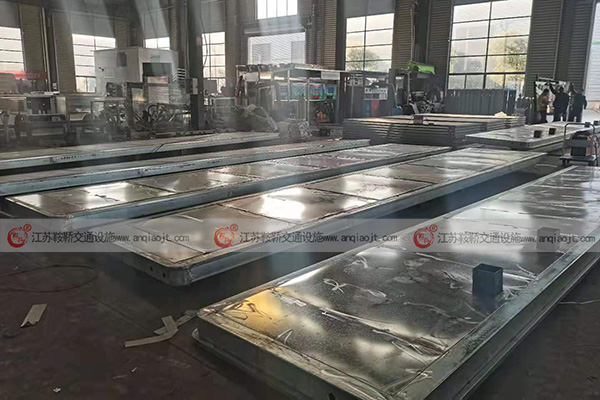 <strong>候車(chē)亭生產(chǎn)制作廠家一般的服務(wù)流程都有哪些？</strong>