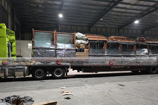 <strong>想要收獲更優(yōu)質(zhì)的公交候車亭，廠家必須提供公交候車亭制作報價明細(xì)表！</strong>