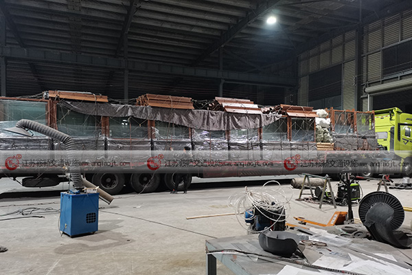 <strong>公交候車亭月餅廣告怎么設(shè)計？智能公交候車亭有什么特點？</strong>